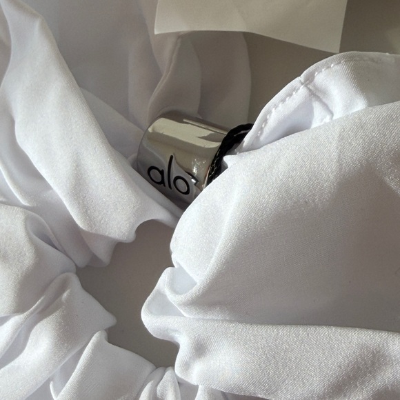 ALO Yoga White Hair Scrunchie with Silver Accent - Picture 3 of 4